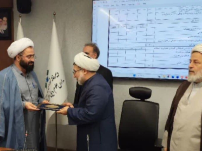 مدیر مرکز اسلامی گلستان برای چهارمین سال به عنوان مدیر برتر کشور انتخاب شد