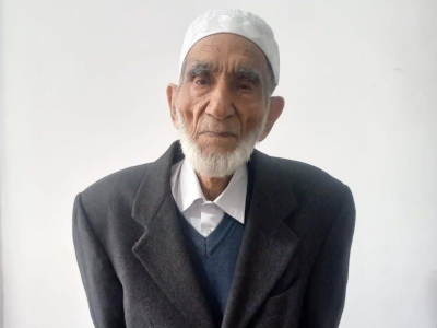 روایت وحدت و همدلی در زندگینامه معلم پیشکسوت ترکمن استاد ارازمحمد نیازی، پیوند دهنده دل‌ها